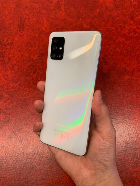 Самсунг А 51