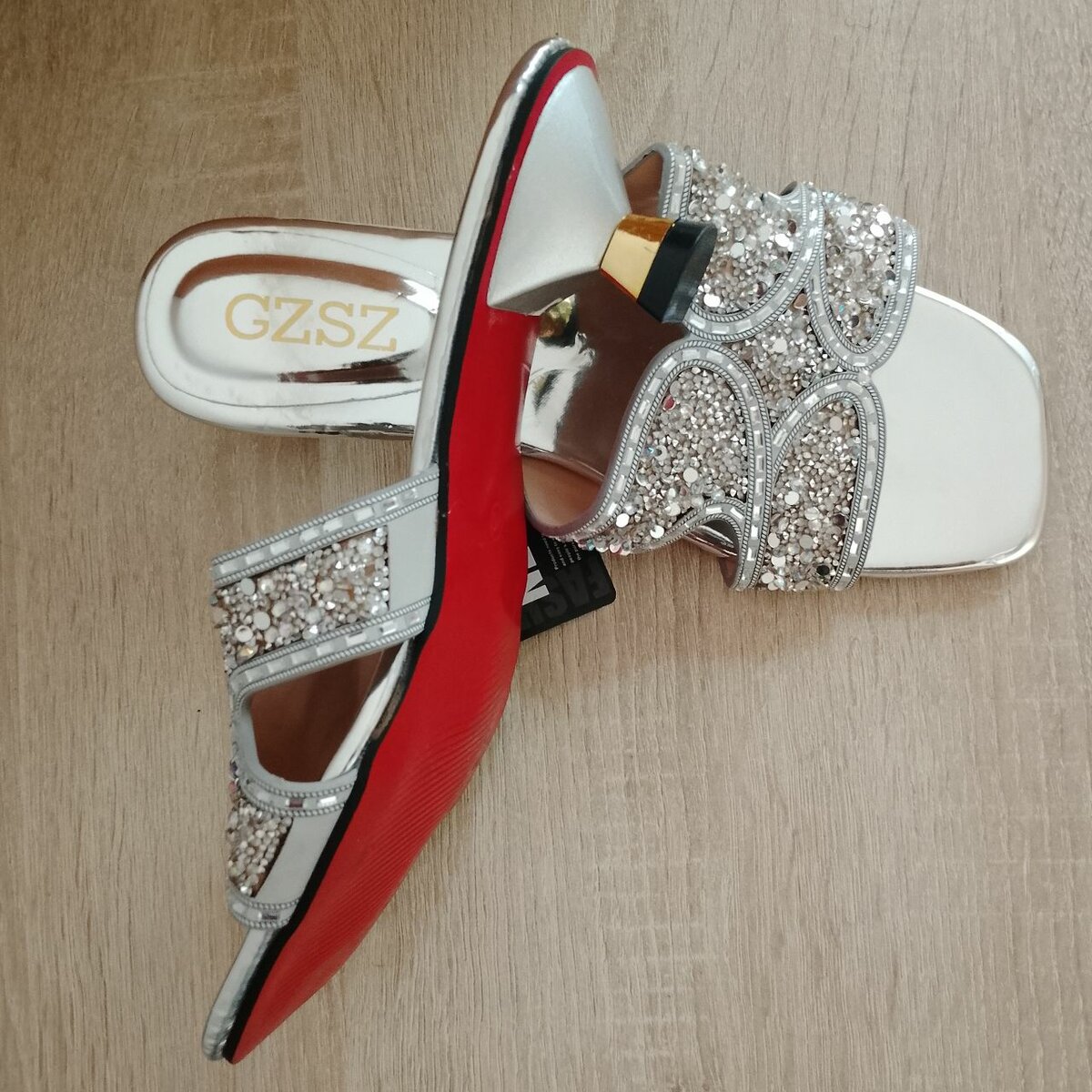 Sandales à talons élégantes