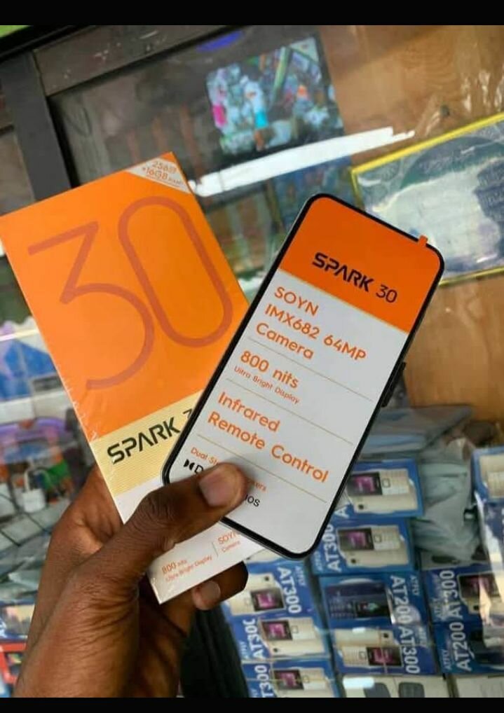 Smartphone Spark 30,