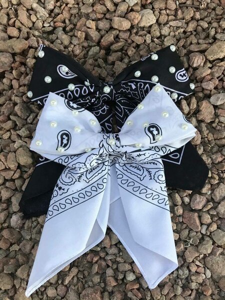 Hair accessories package