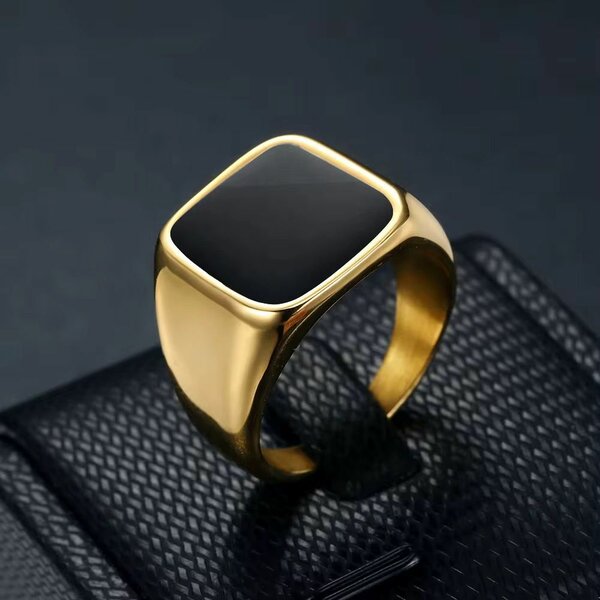 Bague homme en or avec pierre noire