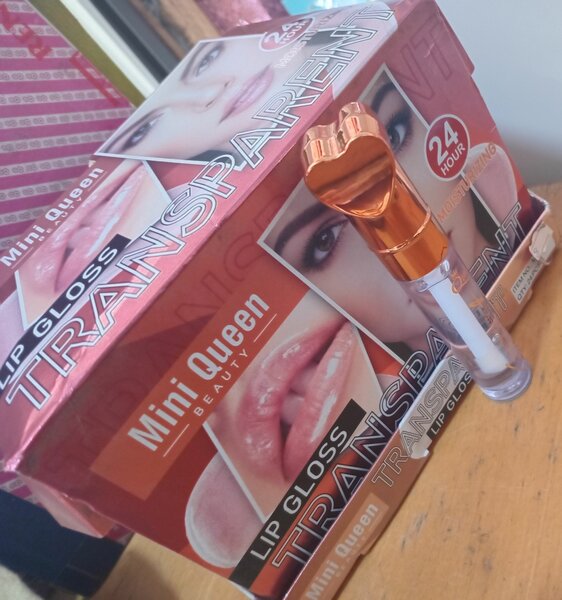 Mini Queen lip gloss