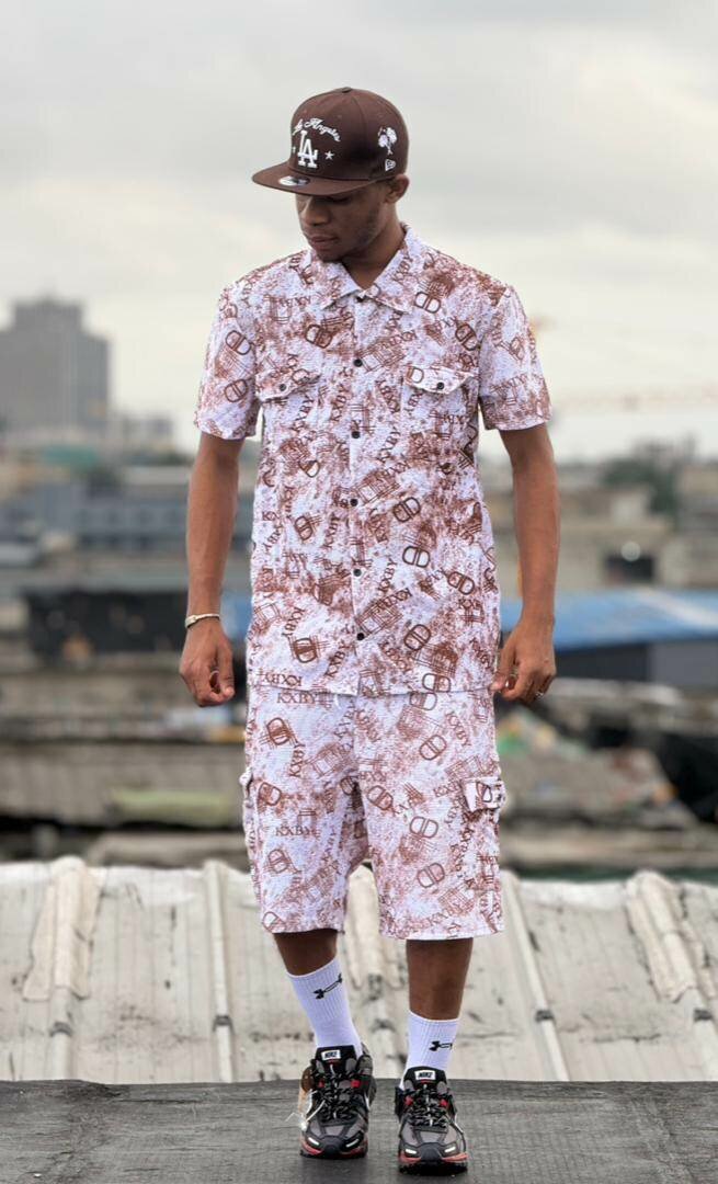 Ensemble streetwear tendance