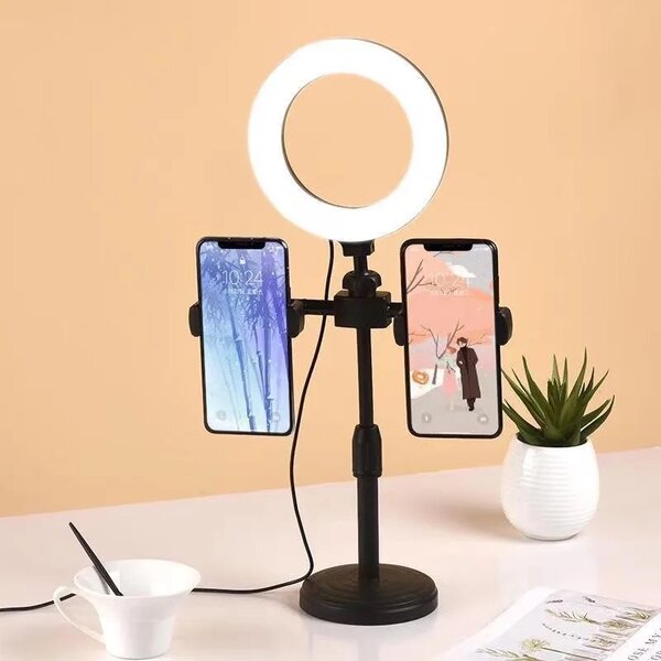 Double holder Phone stand with ring light