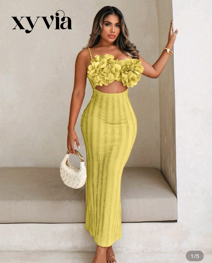 Robe élégante à fleurs