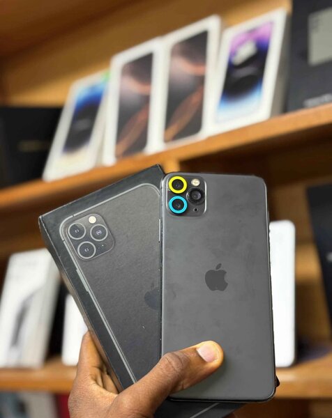 iPhone 11 Pro Max Noir