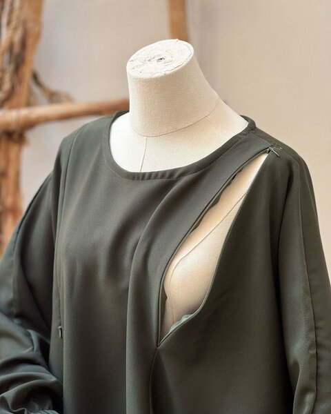 Abaya élégante en tissu léger