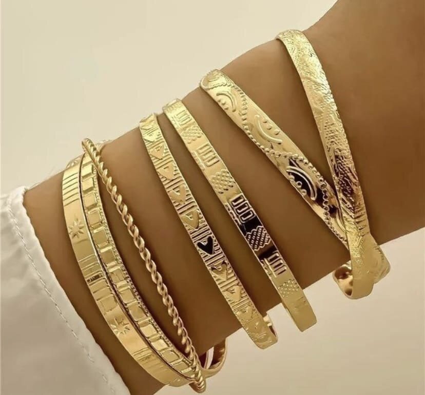 Bracelets en or élégants