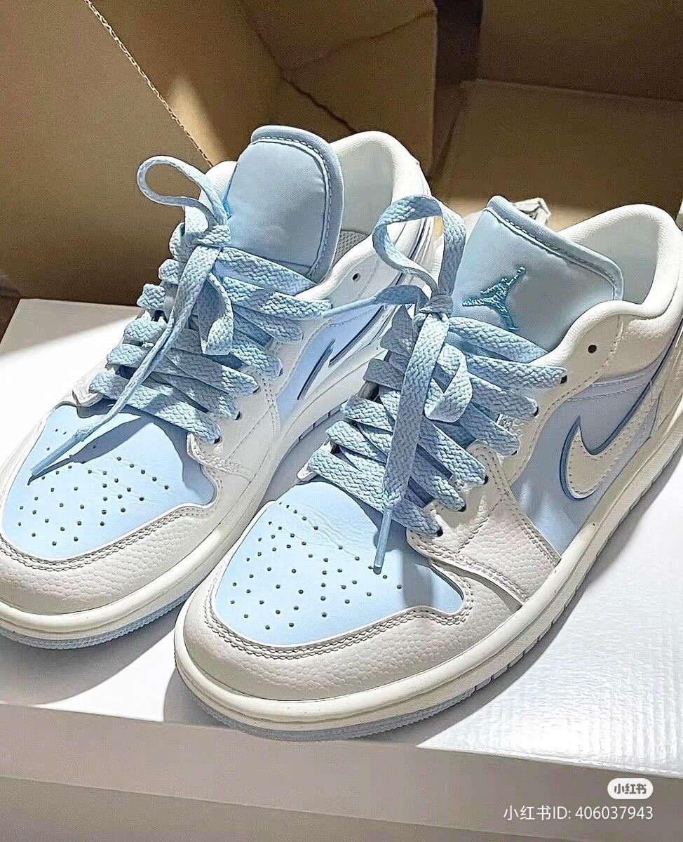 Baskets Air Jordan Bleu Ciel