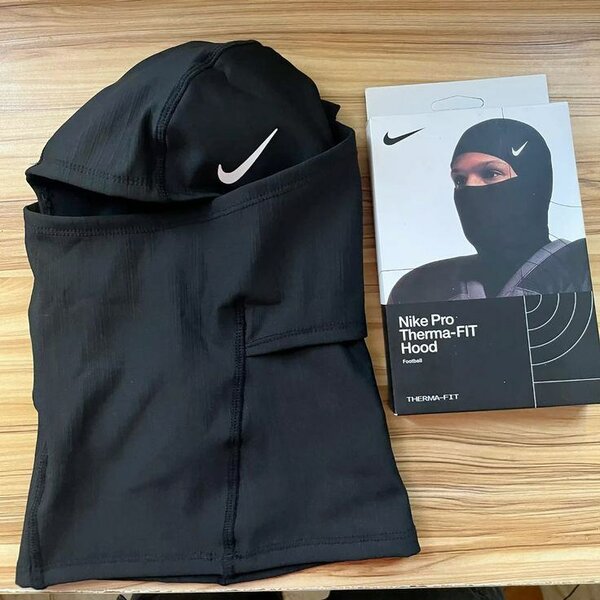 Nike Pro Therma-FIT Cagoule