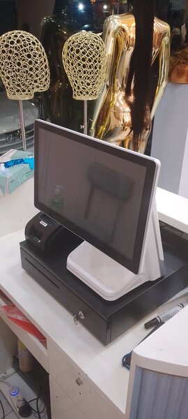 Caisse enregistreuse 15" suivi