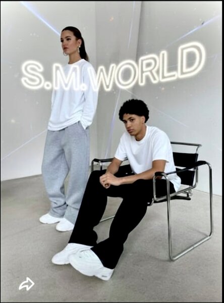 S.M.WORLD