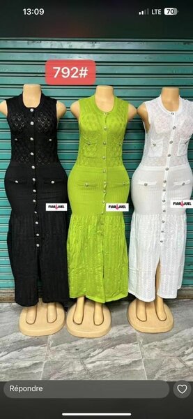 Robe longue en crochet boutonnée