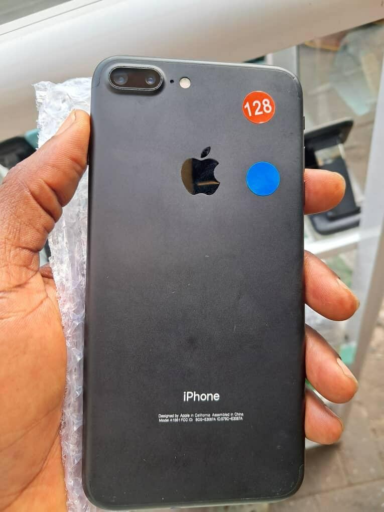 Iphone 7 plus,128gig