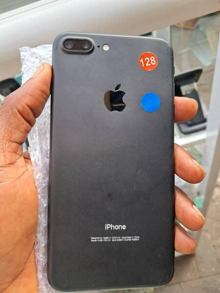 Iphone 7 plus,128gig