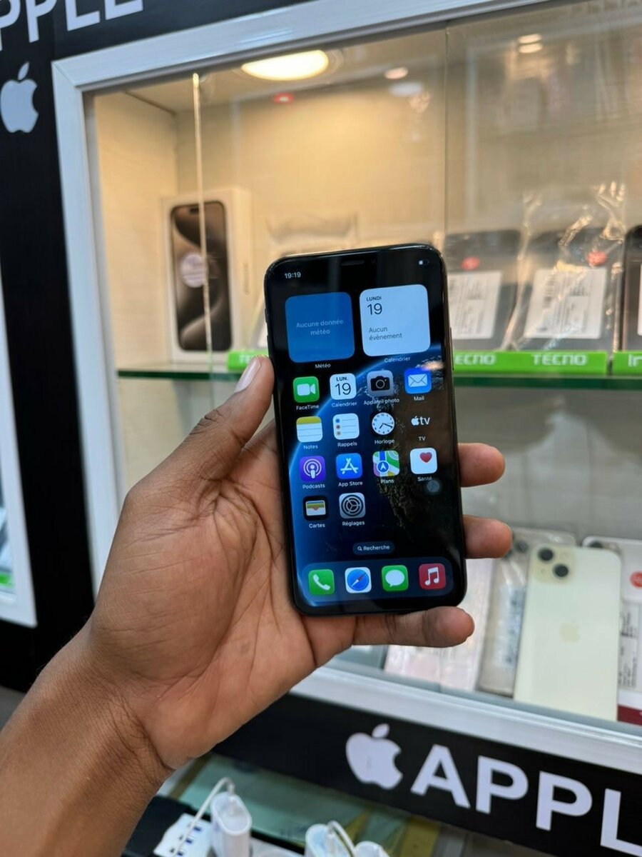 iPhone X 64giga casineuf tout passe propre