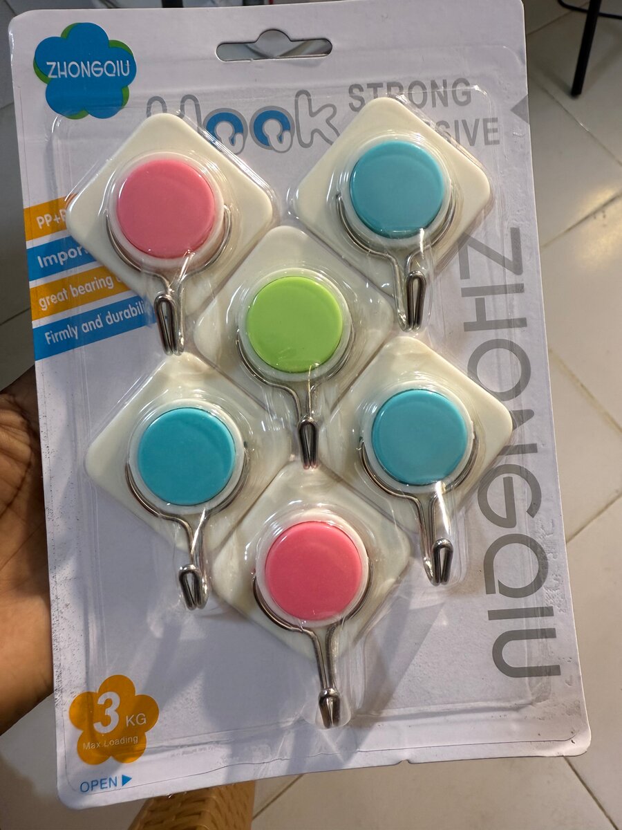 Crochets adhésifs colorés 3kg