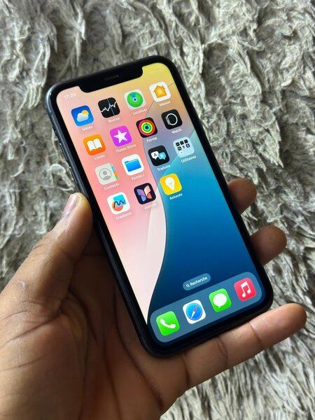 iPhone 11 64GB