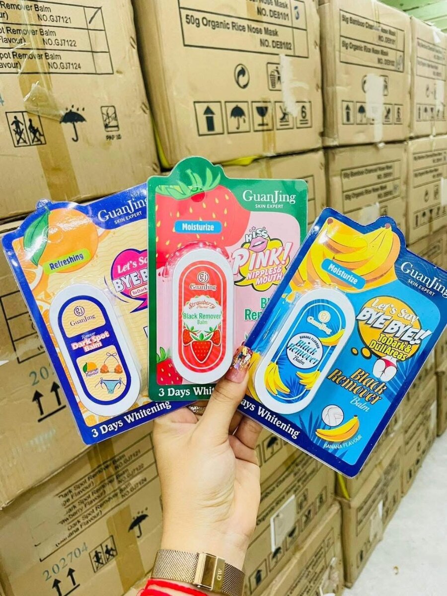 Entre jambes noires bye-bye