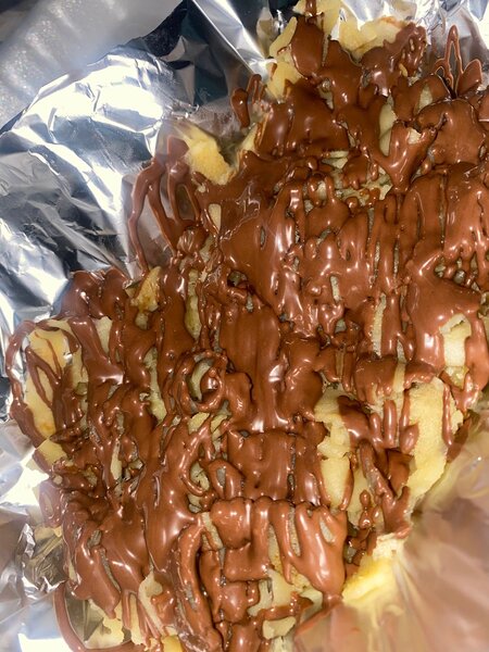 Crêpe découpée au chocolat