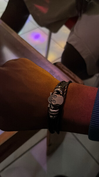 Bracelet en cuir motif style