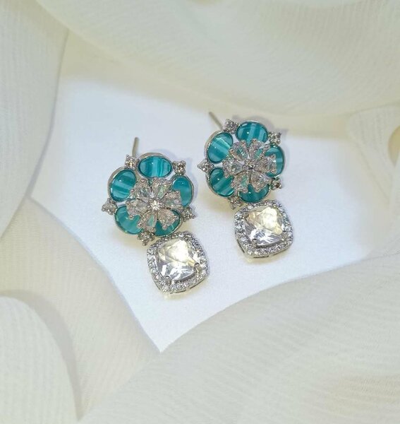Ladies earrings