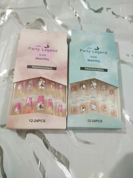 Artificial Press Nails