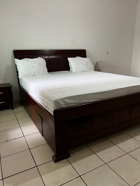 Elegant Wooden Bedroom Set