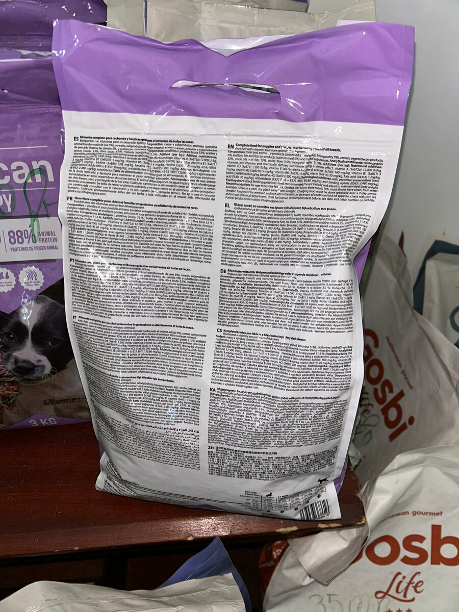 Nourriture pour chiot poulet saumon