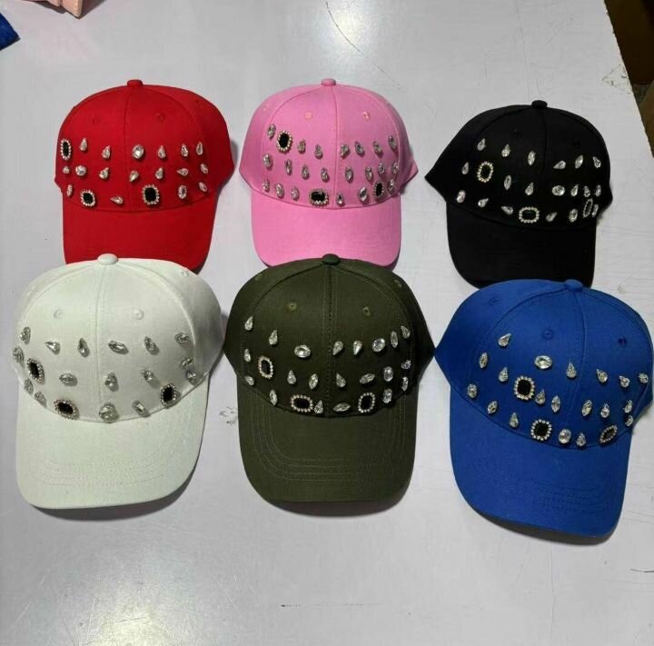 Casquettes strass tendance