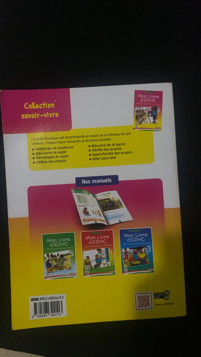 Manuel scolaire EDHC 6e