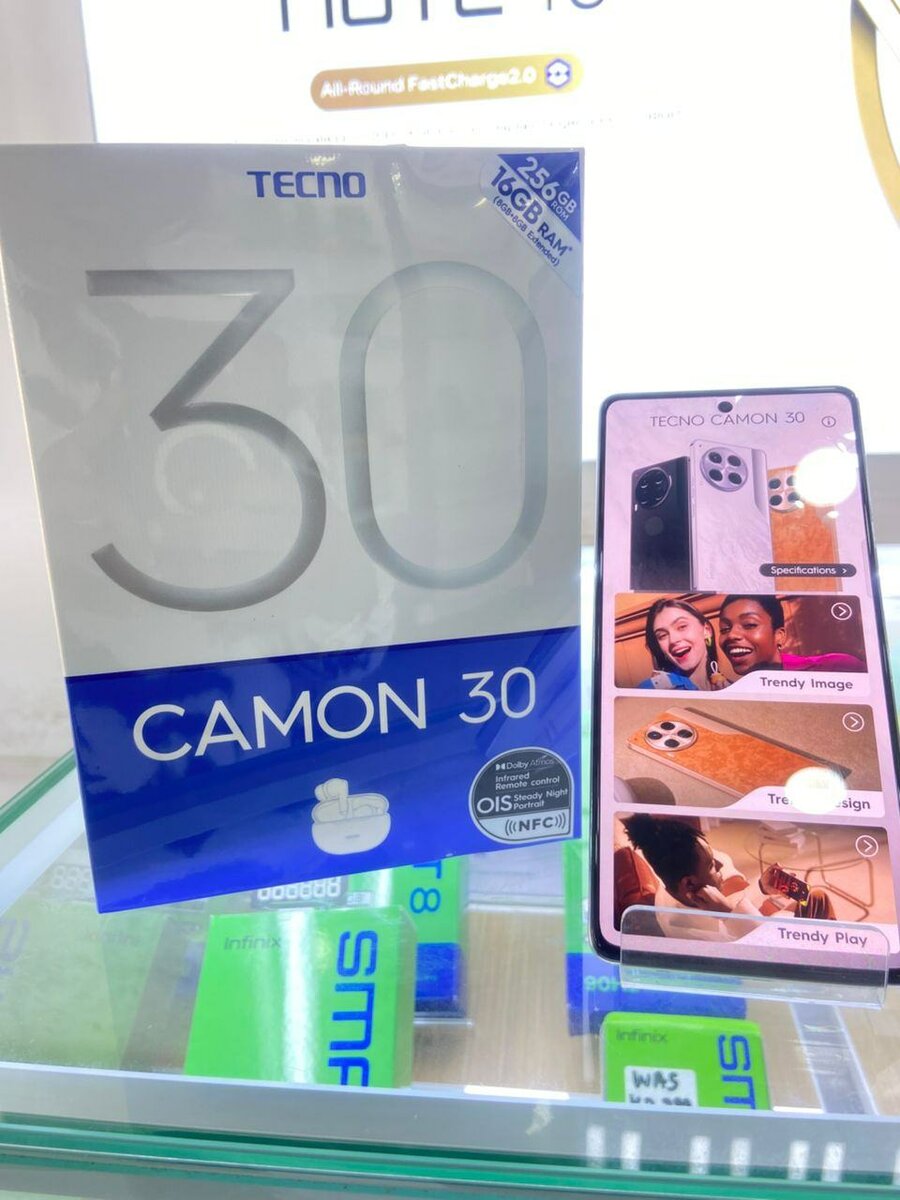 Tecno Camon 30