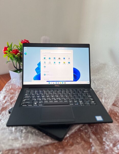 DELL LATITUDE 7390 13.3 INCHES