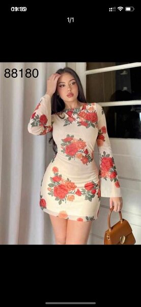 Robe Fleurie Évasée Élégante