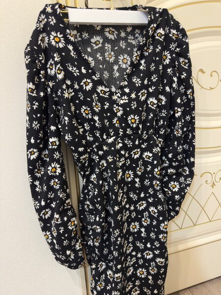 Платье чуть выше колен на лето