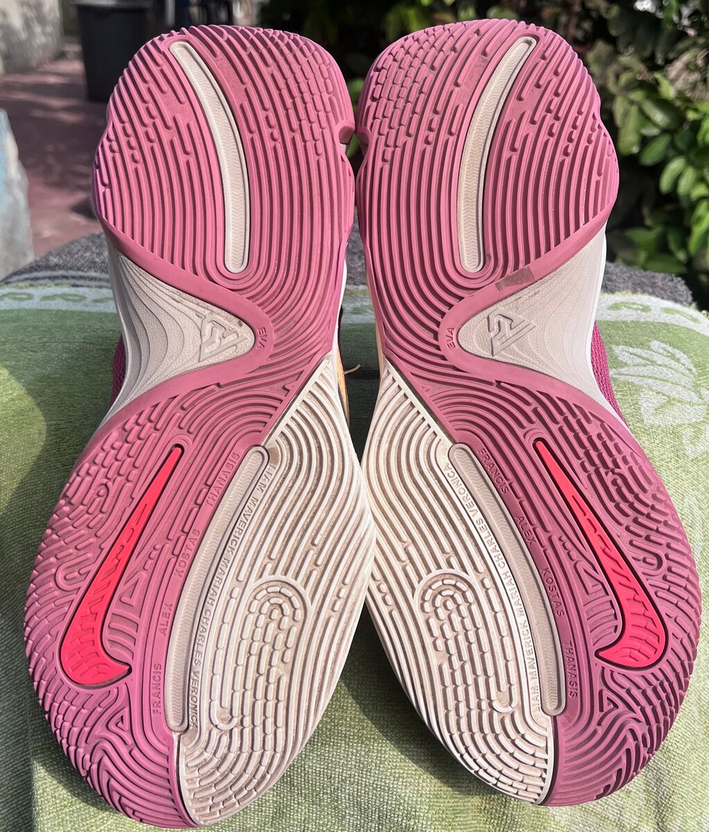 NikeGlannis Immortality 3 EP