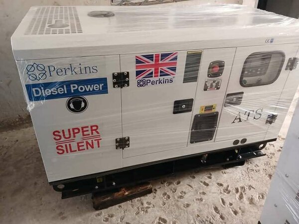 Générateur Diesel Perkins Silencieux