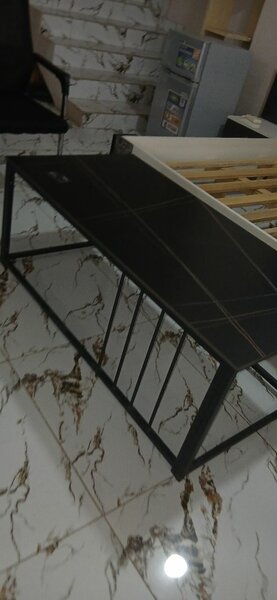 Table centrale en marbrmoderne