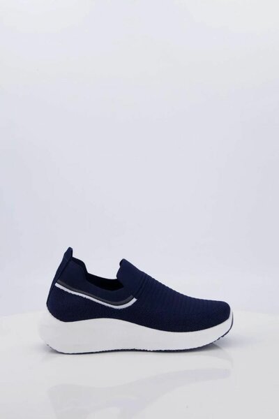 Branded Men's casual sneakers