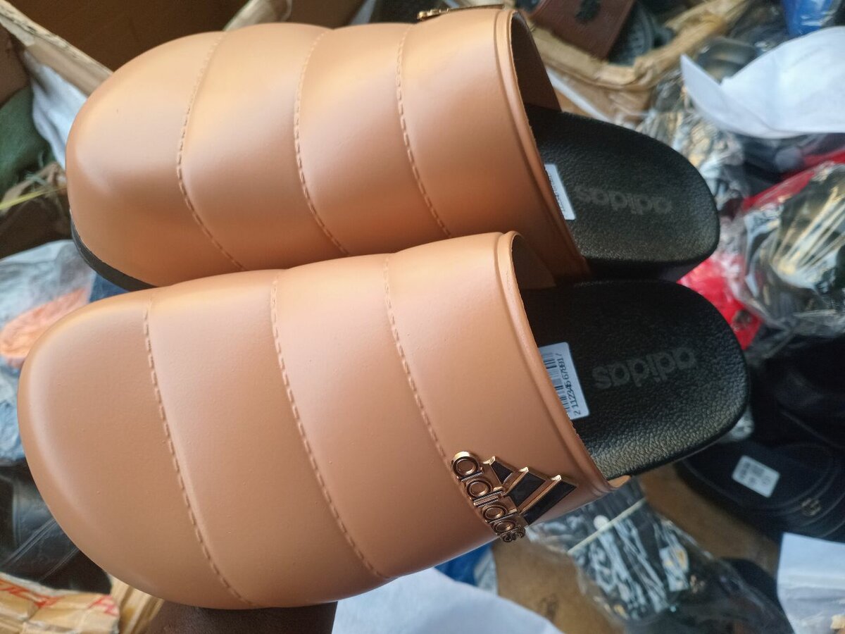 Luxury men half shoe