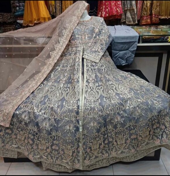 Ready to wear Mani collection