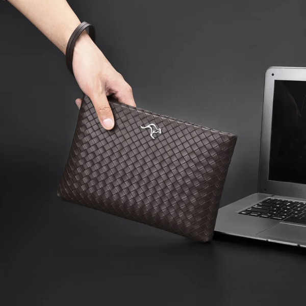 Pochette en Cuir Tressé Élegant