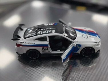 Коллекционная машинка металлическая спорткар белый