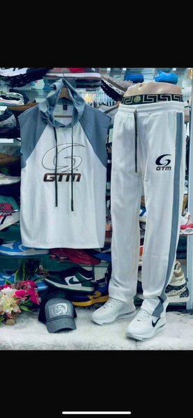 Ensemble de jogging élégant