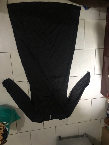 Robe longue noire élégante