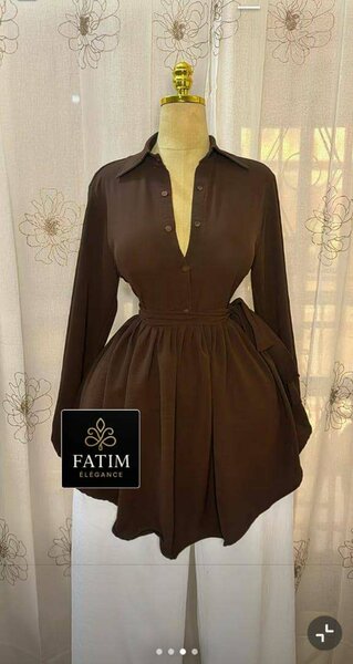 Blouse marron élégante