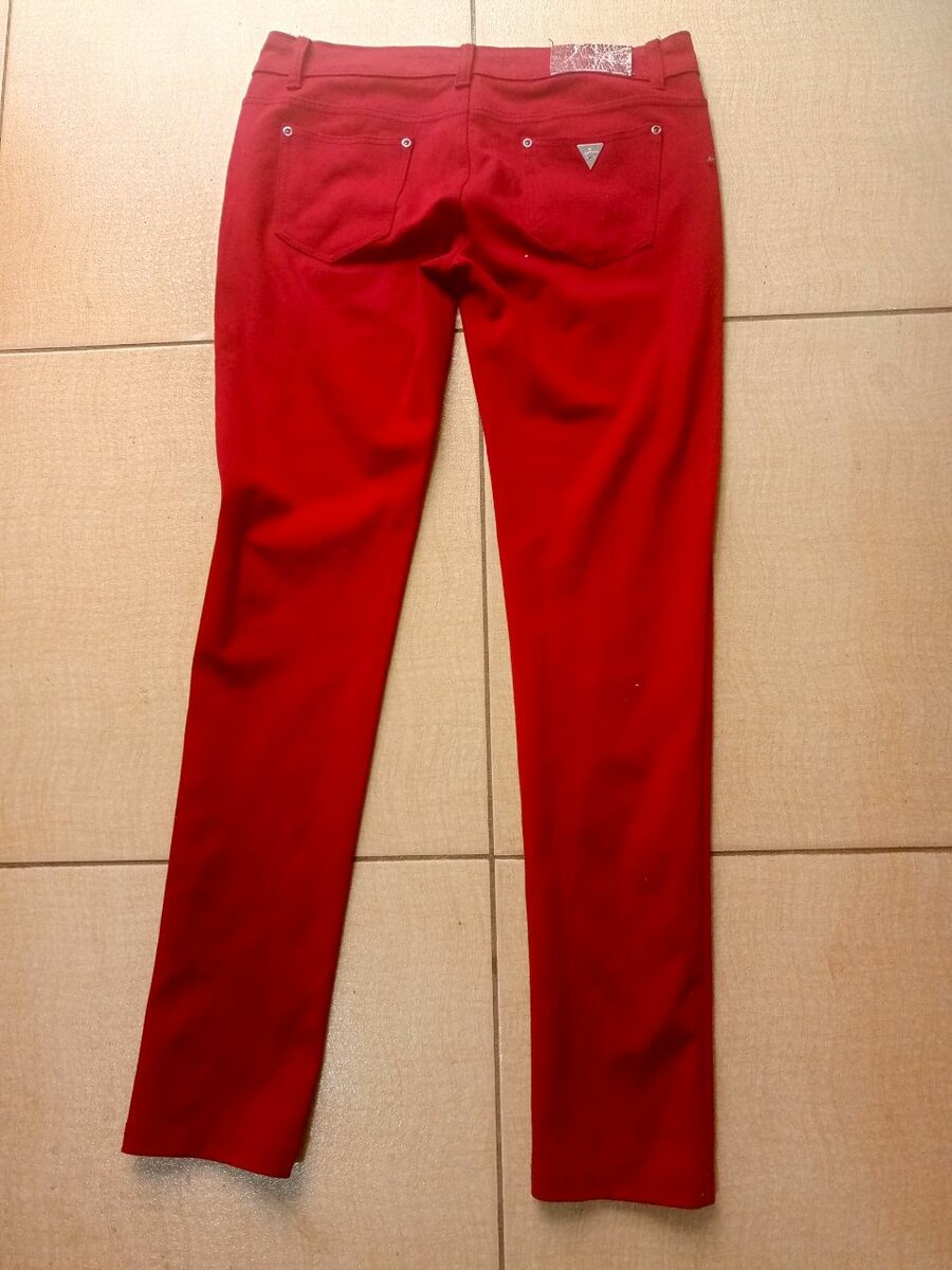 Pantalon rouge femme élégant
