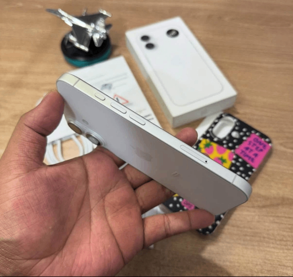 iPhone 16 Blanc  528 gigas