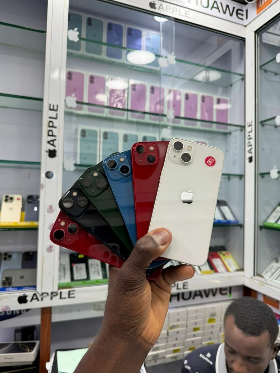 iPhone 13 - Couleurs Variées