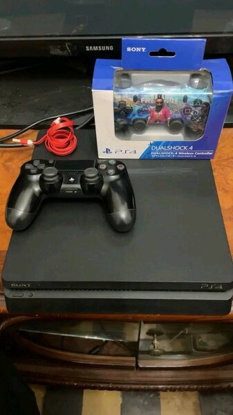 Console PS4 Slim